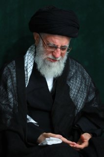 اللهم احفظ امام خامنه ای